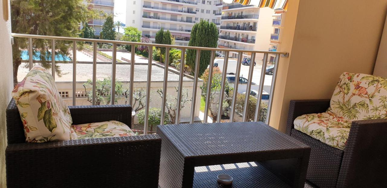 Apartmán Les Caroubiers Roquebrune-Cap-Martin Exteriér fotografie