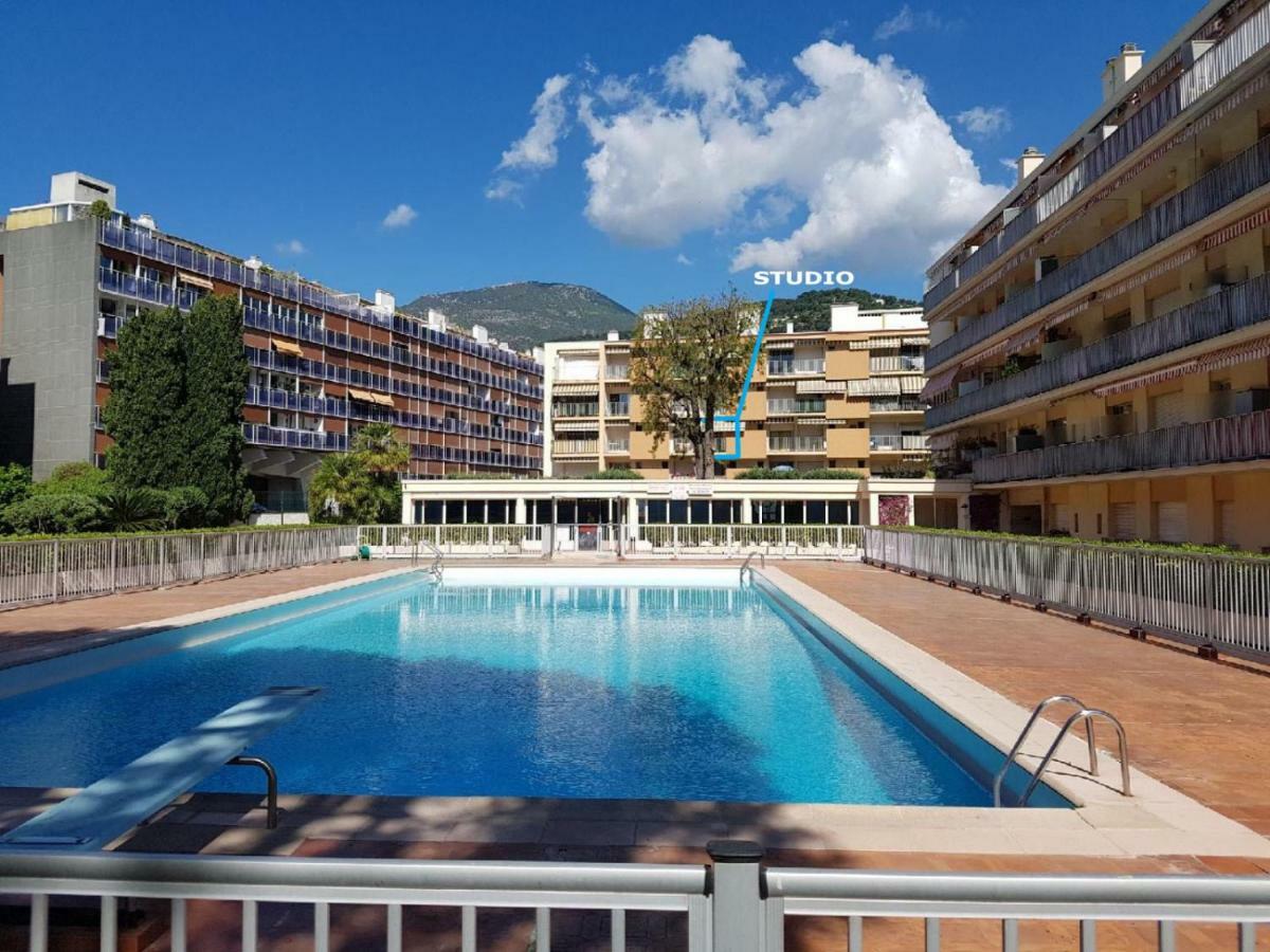 Apartmán Les Caroubiers Roquebrune-Cap-Martin Exteriér fotografie