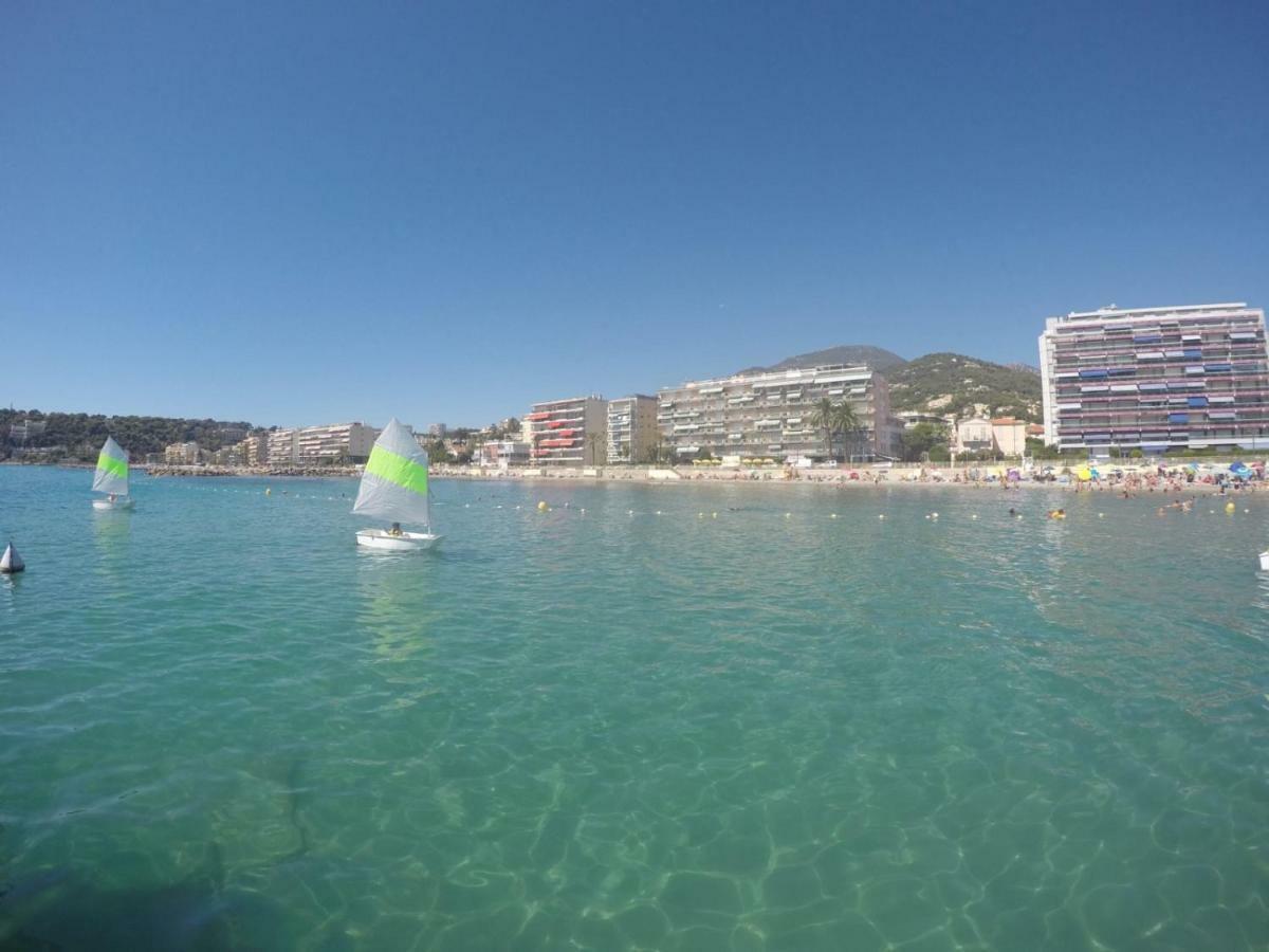 Apartmán Les Caroubiers Roquebrune-Cap-Martin Exteriér fotografie