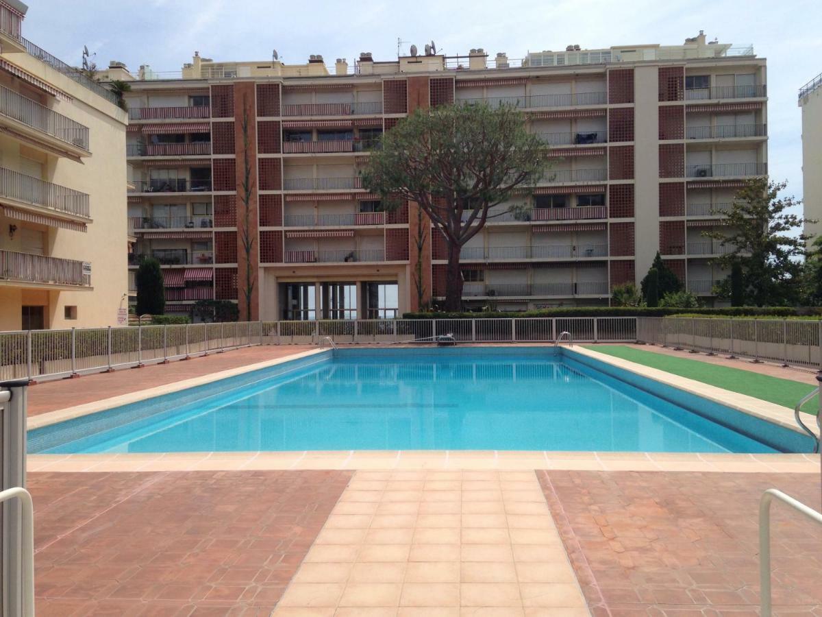 Apartmán Les Caroubiers Roquebrune-Cap-Martin Exteriér fotografie